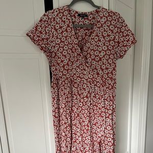 Clara Midi Dress in Falling Daisies